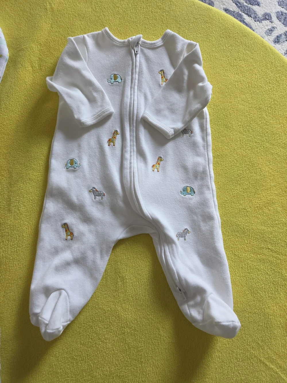 EUC~ Large Mixed Neutral Baby Clothing. Newborn-6 Months. 33 Pieces